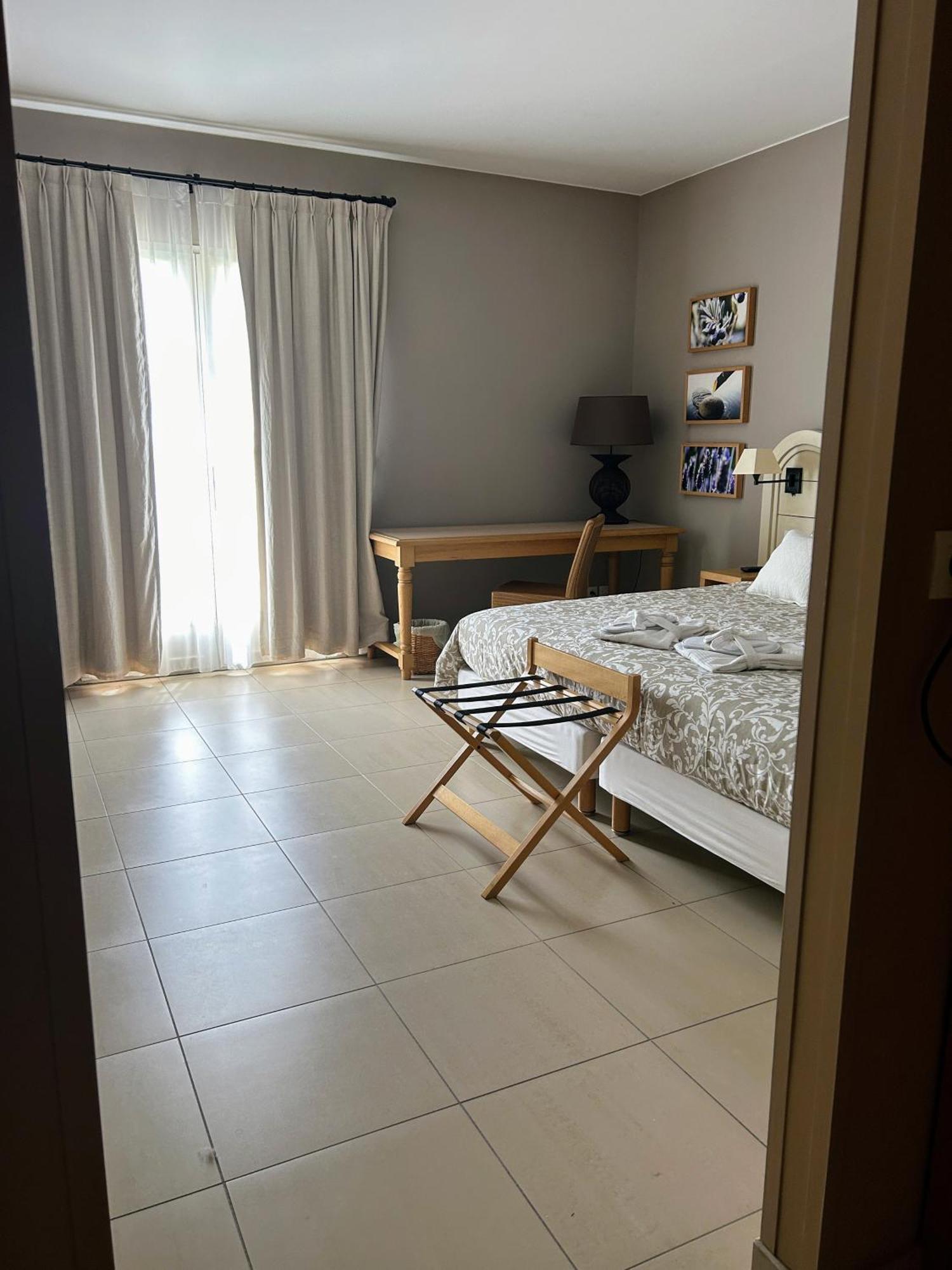 Suite Superieure Domaine Du Golf St Endreol, 1 A 2 Personnes La Motte Exterior foto