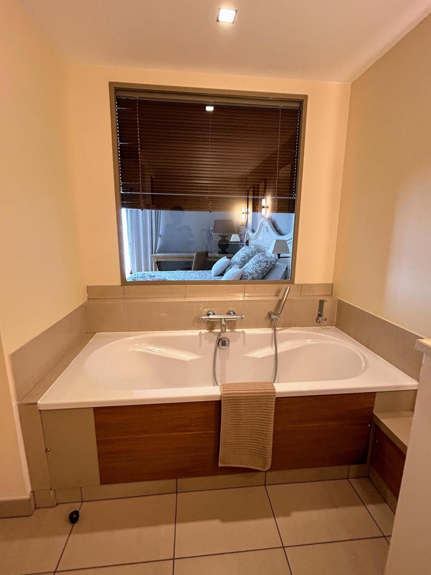 Suite Superieure Domaine Du Golf St Endreol, 1 A 2 Personnes La Motte Exterior foto