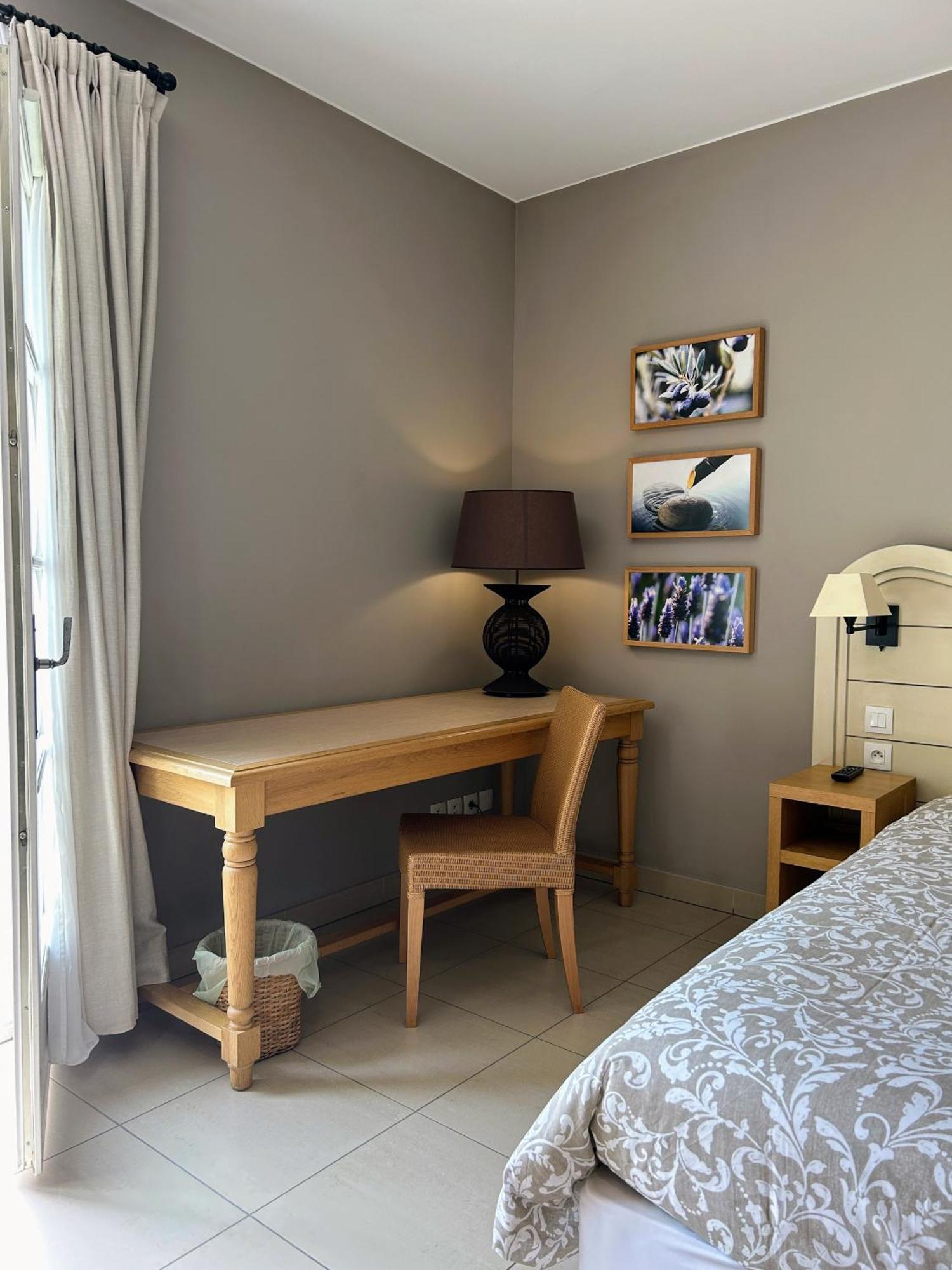 Suite Superieure Domaine Du Golf St Endreol, 1 A 2 Personnes La Motte Exterior foto